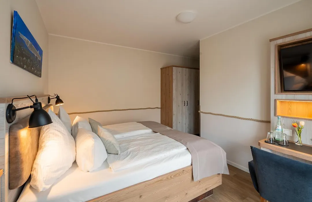 Hotel Alter Muschelsaal-1
